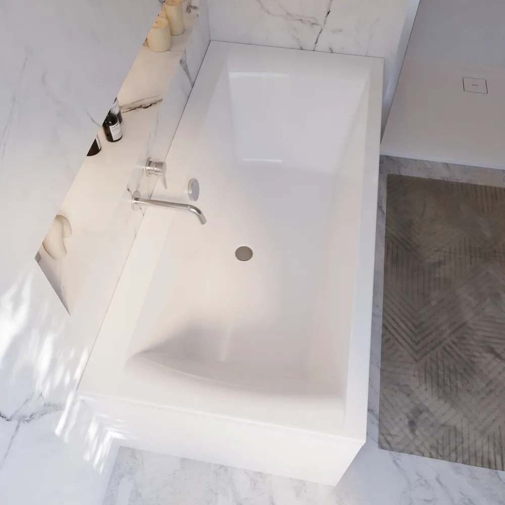 Ambiente Bild. Eingebaute Badewanne von schräg oben