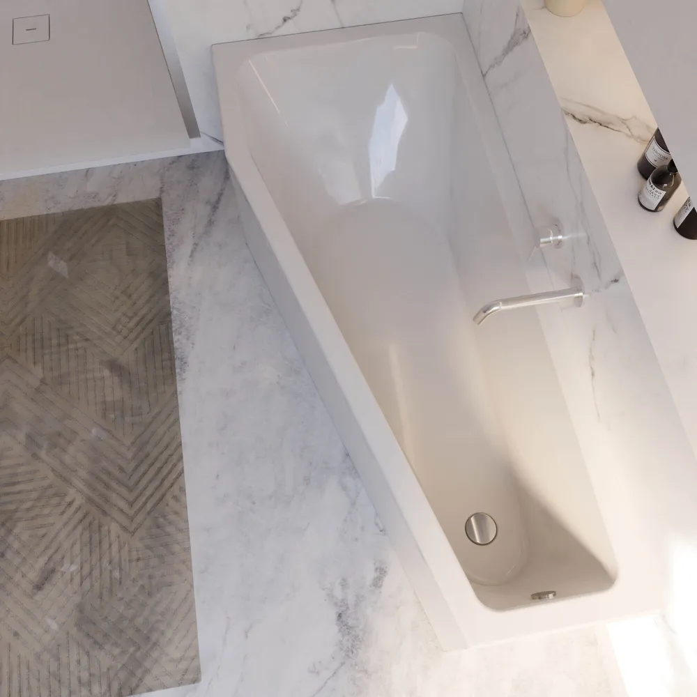 Ambiente Bild. Eingebaute Badewanne von schräg oben